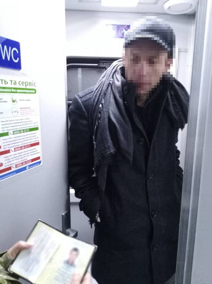 Житель Львовской области пытался пересечь границу с Польшей, спрятавшись в туалете поезда